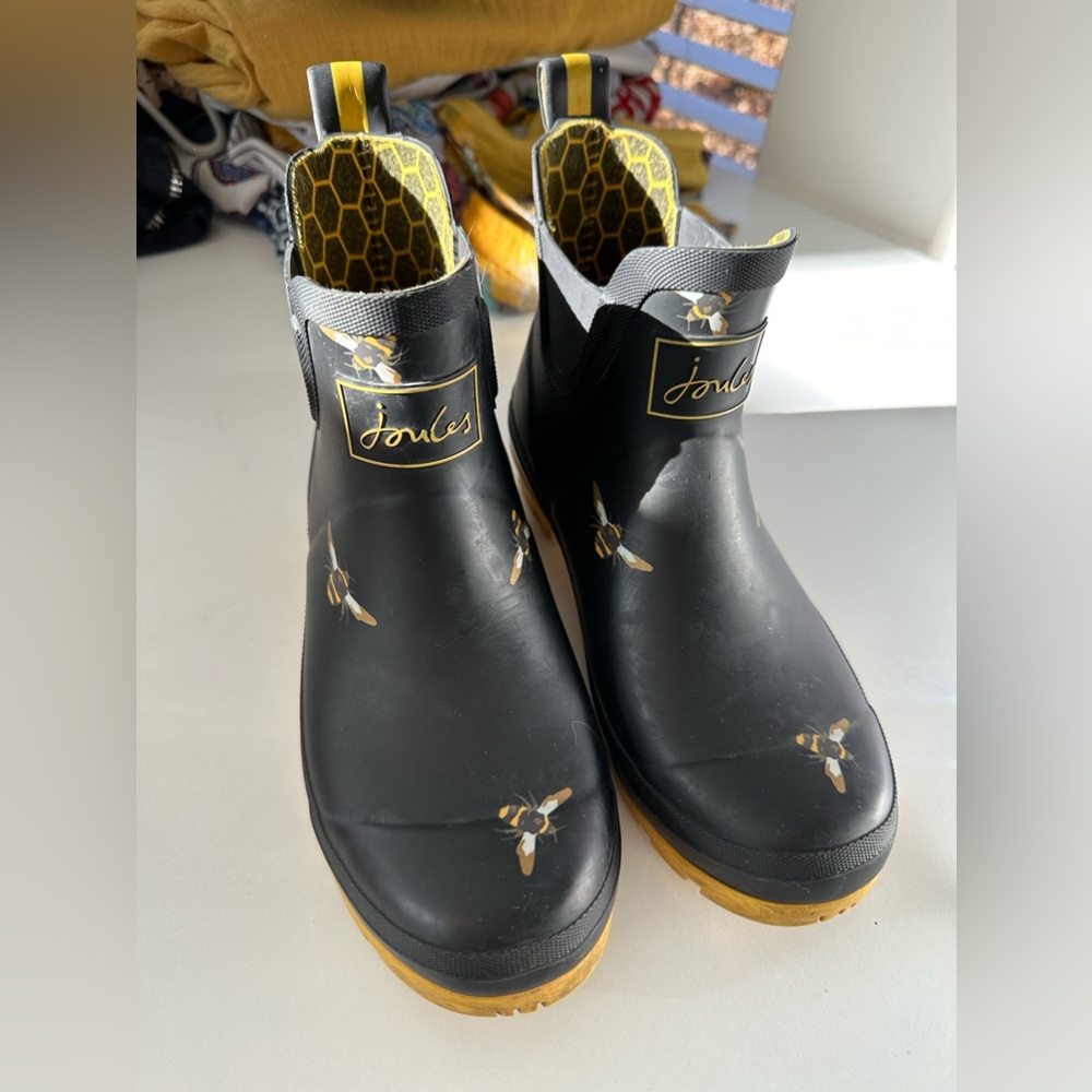 Rain boots